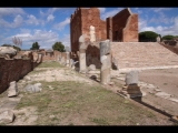 06992 ostia - regio i - forum - porticus westseie - ri norden - 09-2022.jpg